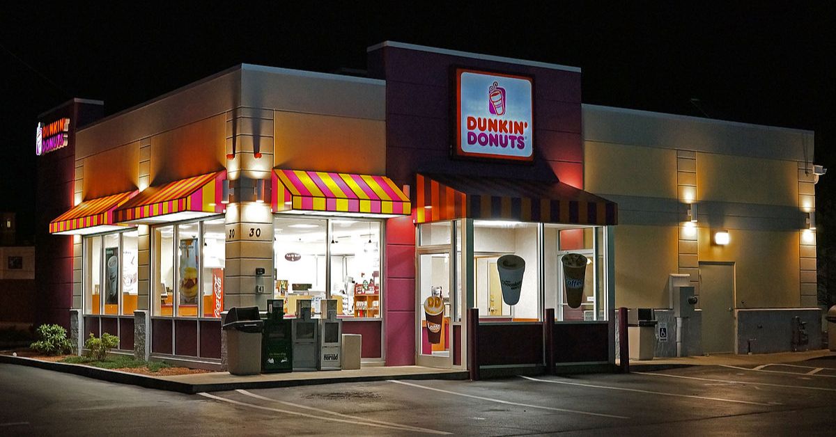 Does Dunkin Donuts Support Israel or Palestine? [2024] ViralTalky